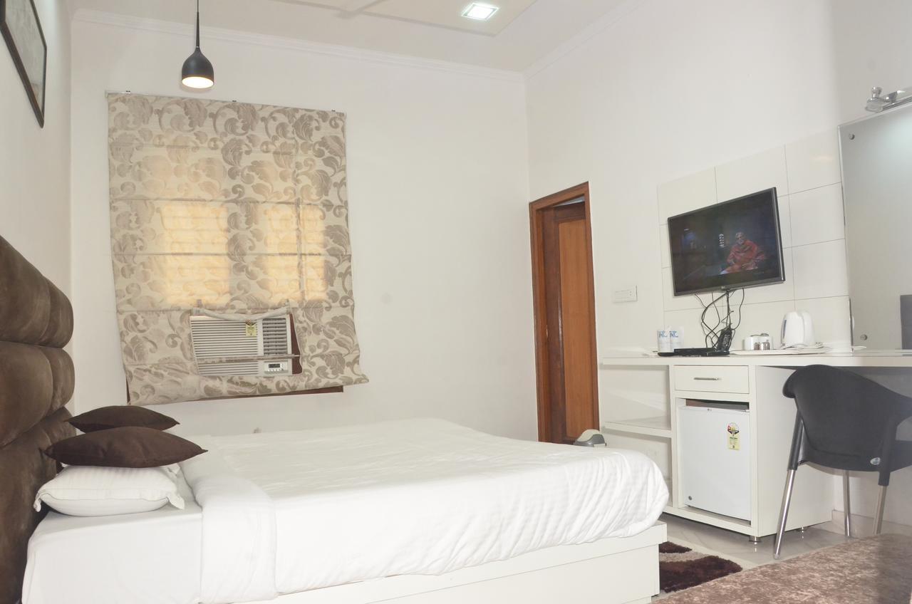 Hotel Royal Classic Bareilly Exterior foto
