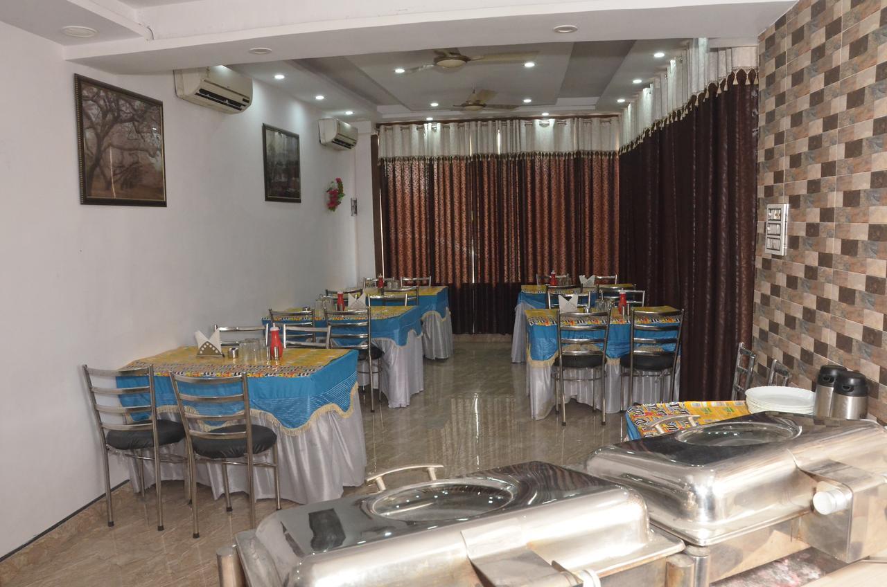 Hotel Royal Classic Bareilly Exterior foto